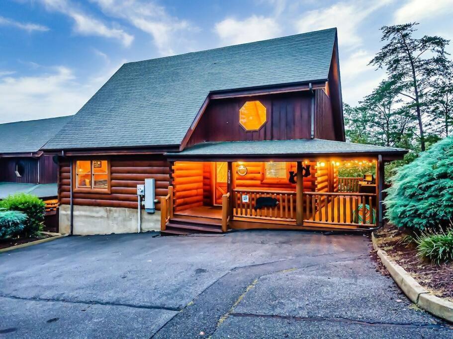 Cabin-N-Smokys! Indoor Resort Pool Views Hot Tub Game Room Sevierville Exterior foto