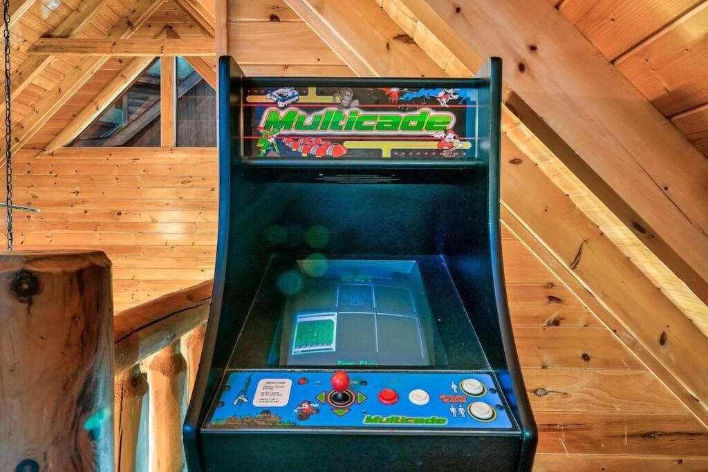 Cabin-N-Smokys! Indoor Resort Pool Views Hot Tub Game Room Sevierville Exterior foto