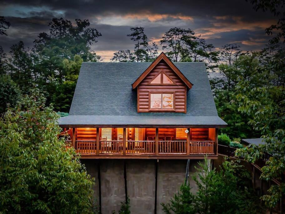 Cabin-N-Smokys! Indoor Resort Pool Views Hot Tub Game Room Sevierville Exterior foto